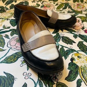 Naturalizer Size 5.5 Black/White/Gray Leather Loafers